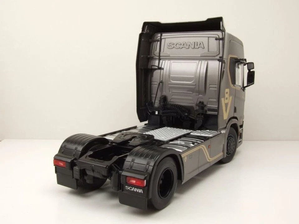 Scania R-Serie Topline Trattore 2019 Grigio Metallizzato Modellino 1:18 Premium - Immagine 2 di 4