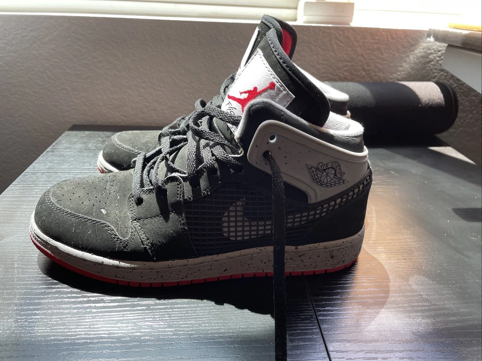 Nike Air Jordan Retro 1 89 Mid GS 4Y Negro Rojo Cemento Foto 3 de 4