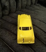 VINTAGE 1950s MARX TOYS WIND UP CAR BUICK No. 6520 YELLOW NO KEY