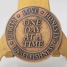 Alcoholic "One Day At A Time" Recovery Chip Medallion Medal Token AA Anonymous
