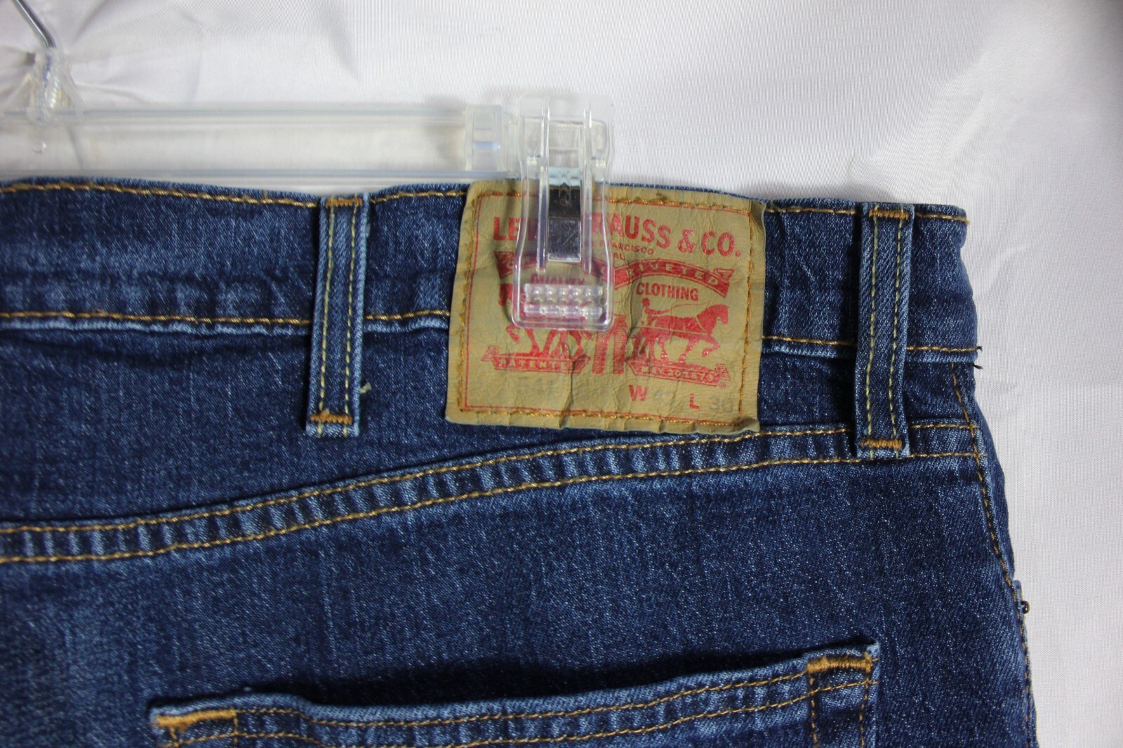 Levis 541 Jeans Mens 42X30 Blue Athletic Tapered Straight Stretch Dark Denim thumbnail 4