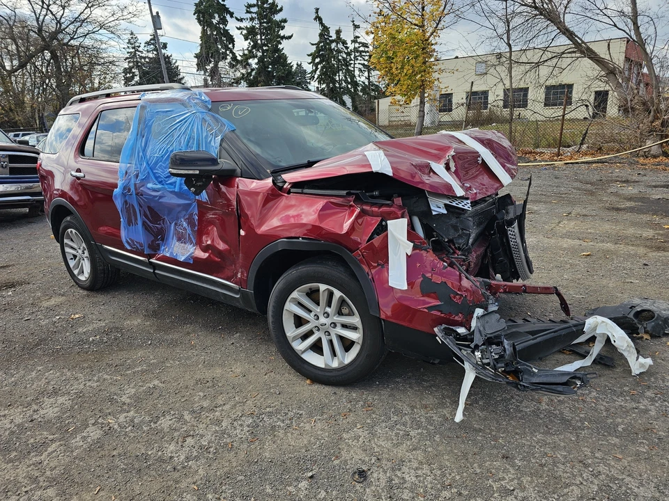 Regulador de ventana de puerta trasera izquierda usado se adapta a: Ford Explorer 2015 sin motor Foto 2 de 4
