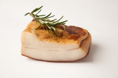 kamingeräucherter Rückenspeck (Räucherspeck) 1 kg vom  Oberpfälzer Landmetzger