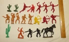 Vintage LOT of 20 Plastic Cowboy Indian Cactus Figures Playset Toys Marx Tim-Mee