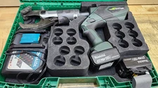 Greenlee Gator ESC85X 7.7-ton Hydraulic Battery Cable Cutter Tool Set w/ 2x Batt