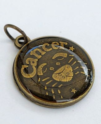 Domed Resin Birth Zodiac Cancer Charm, 2-sided, June July
