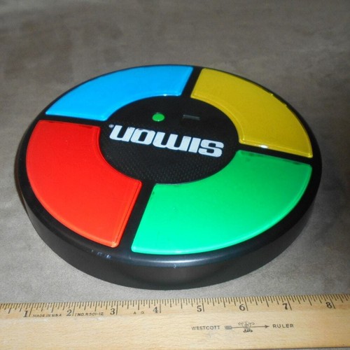 2013 Simon Electronic Game w/Touch Technology Hasbro Tested & Works 2 - Picture 3 of 6