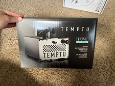 Temptu makeup air brush machine and foundation silicone starter kit with a blush