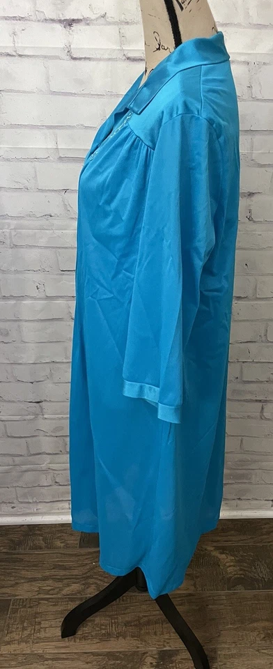 Vintage Vanity Fair Blue Nylon Nightgown Size M 3/4 Sleeve Button Y2K Comfort - Image 3 of 4
