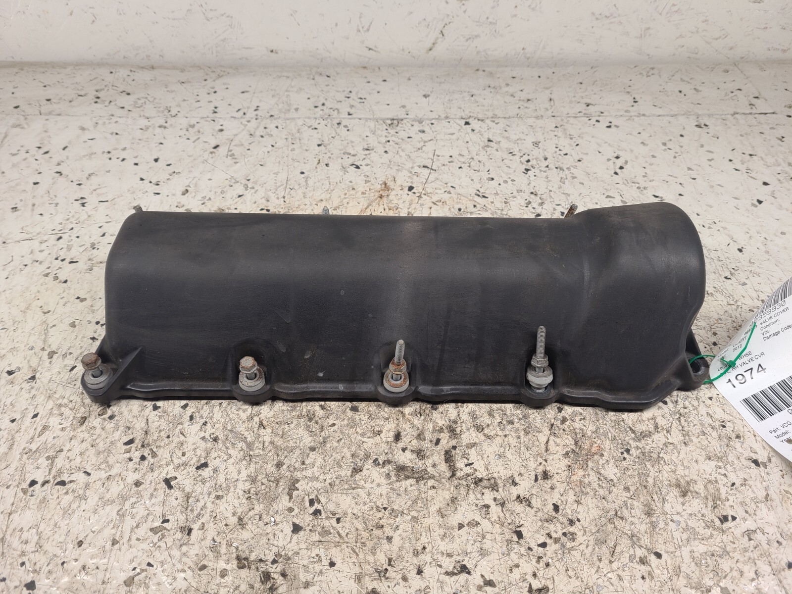 Jeep Liberty Valve Cover 3.7L Passenger Right 53021938AA OEM 20022012