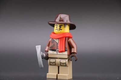 LEGO  Johnny Thunder Minifig cty1896 City Arctic Explorer Red Scarf Cowboy 60470