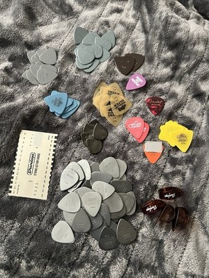 Lot Of  111 Some Vintage Guitar Picks Fender, Dunlop String Action Gauge