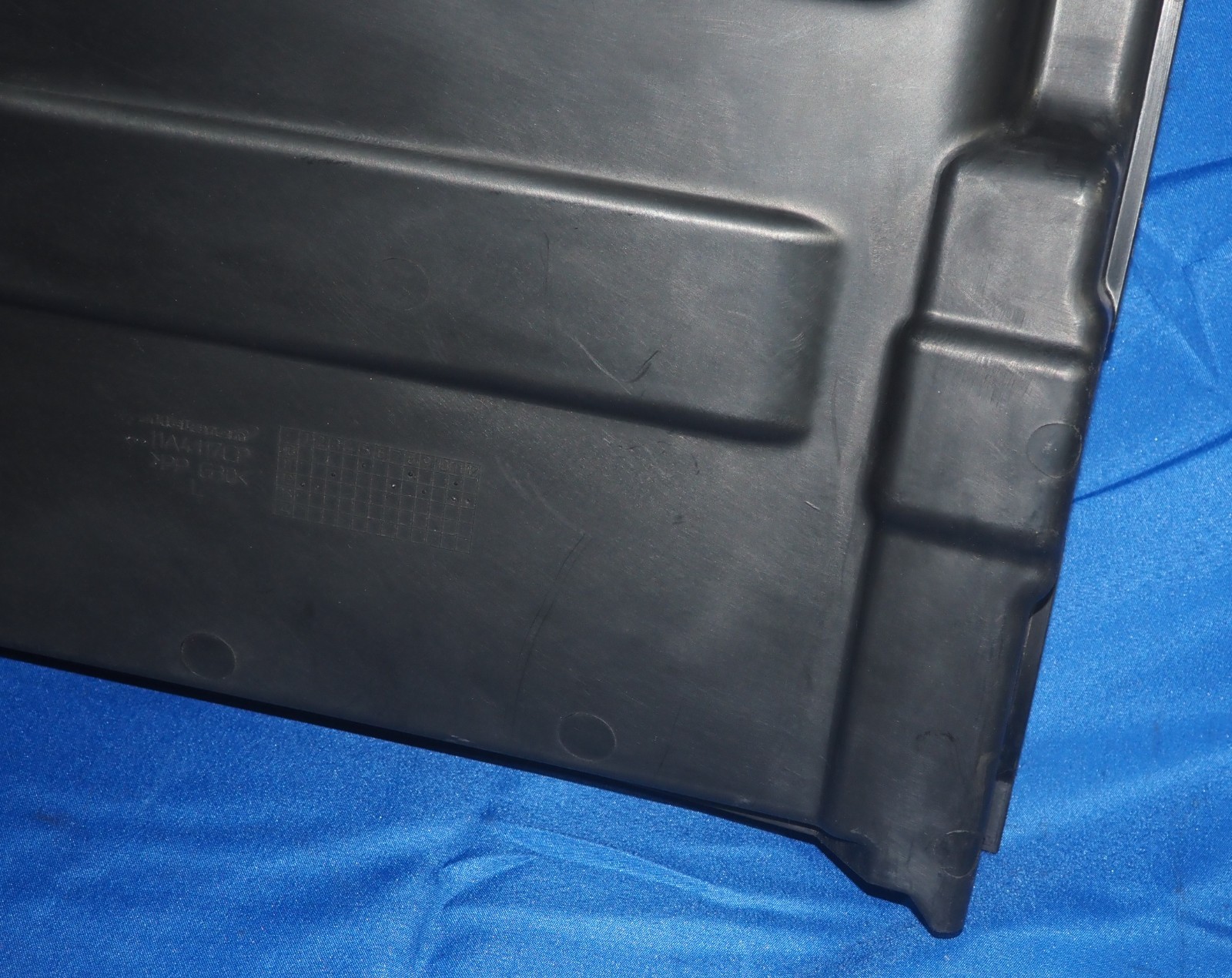 2011-2017 McLaren MP4-12C & 650S Left Rear Quarter Radiator Air Guide Duct OEM