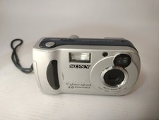 Sony Cybershot DSC-P31 Digital Camera Silver 2000s Retro Excellent Condition