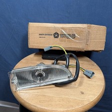 1960-1962 Plymouth Valiant Right Side Park Lamp Light W Clear Lens 2421483 Nos 1960-1962 Plymouth Valiant Right Side Park Lamp Light W Clear Lens 2421483 Nos