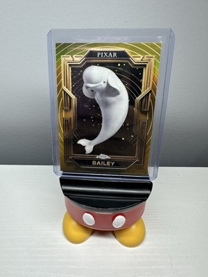 Topps Pixar Gold Bailey Finding Dory Trading Card 