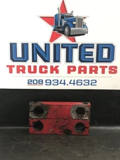 Used Freightliner Side Bar Shackles Set PN: 16-11890-001