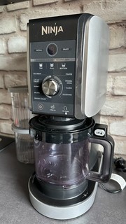 Ninja CREAMi Deluxe Eis und Eisgetränkmaschine NC501EU / kaum benutzt