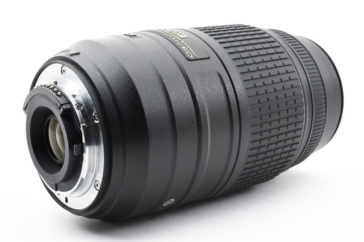Nikon AF-S DX NIKKOR 55-300mm F/4.5-5.6 G ED VR Lens w/Caps Nikon AF-S DX NIKKOR 55-300mm F/4.5-5.6 G ED VR Lens w/Caps
