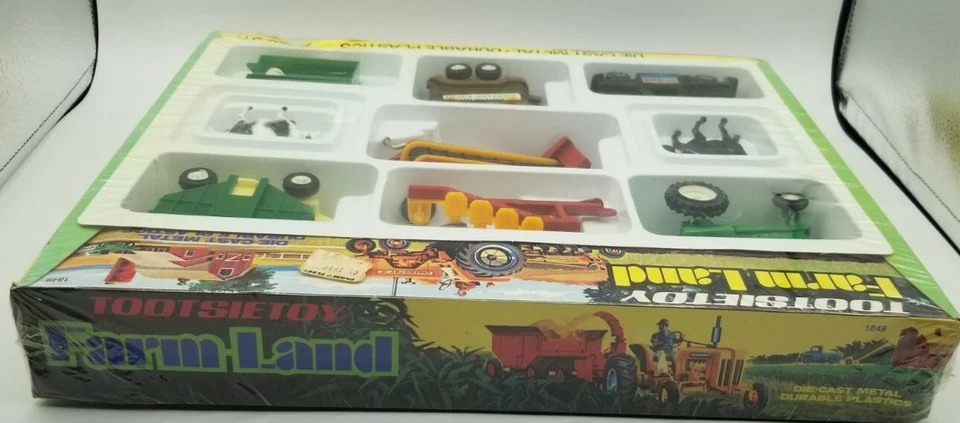 Tootsietoy Farmland Die-cast Vintage 1978 Combo Set - Rare - New/Old Stock #1849 - Image 4 of 4