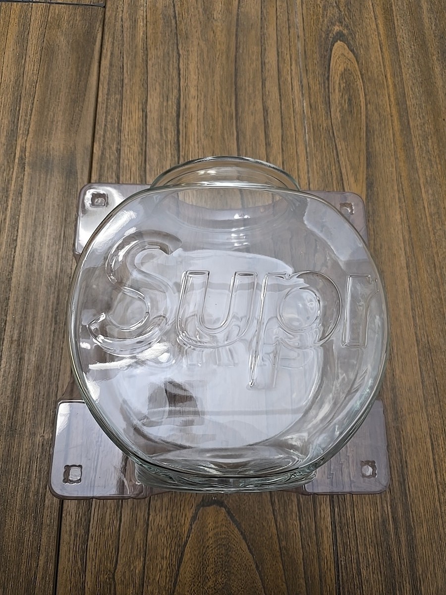 Supreme Fish Bowl Clear FW20 Clear Glass Embossed Logo Brand Supreme Fish Bowl Clear FW20 Clear Glass Embossed Logo Brand