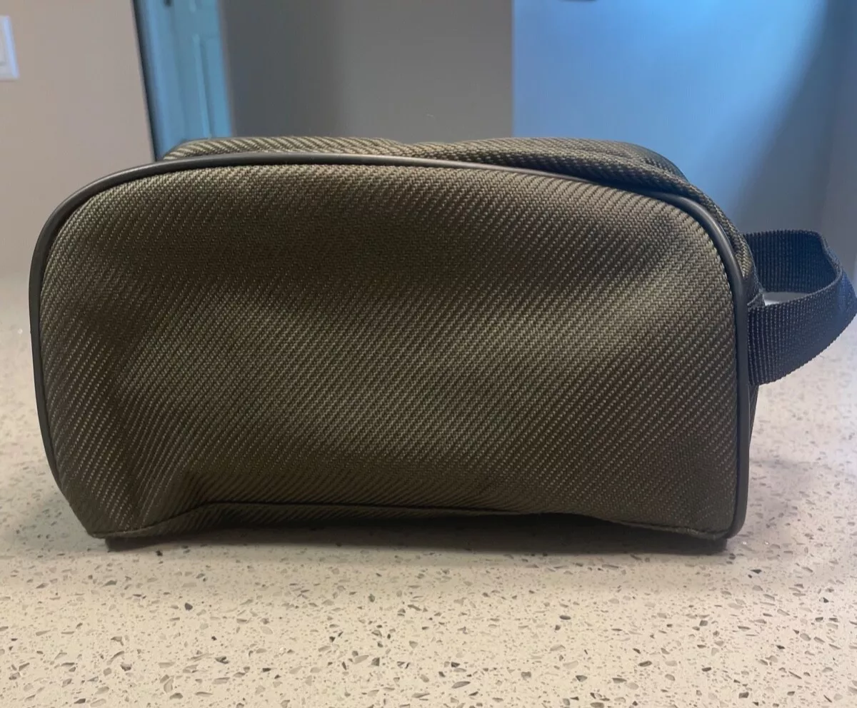 Men's Dockers Toiletry Zip Around bag | eBay