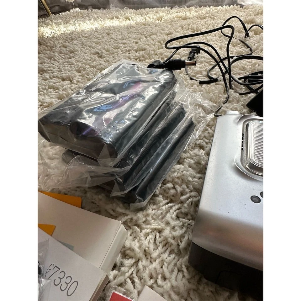 Kodak EasyShare Bundle With 2 Printer Docks And Camera. See Details. - Image 4 of 4