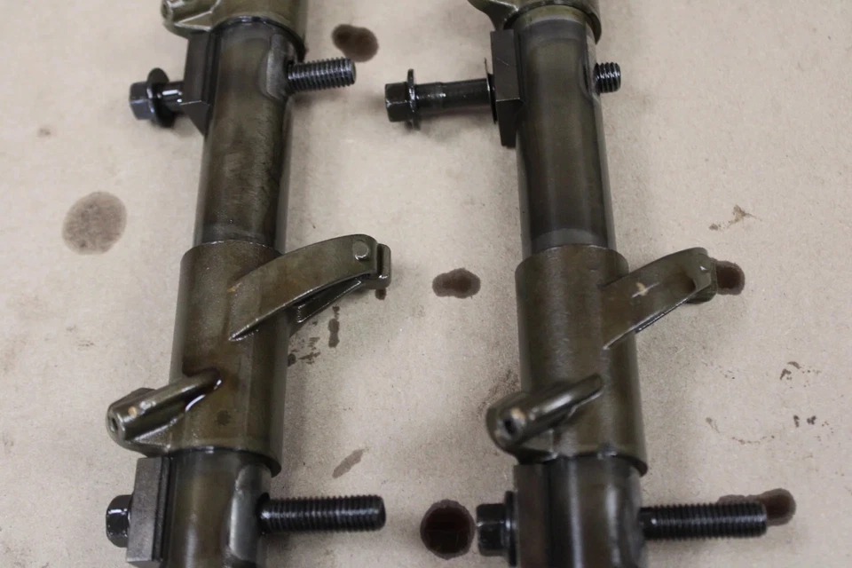 03-24 OEM Mopar Dodge Challenger Charger 300 5,7 L/6,4 L V8 conjuntos de brazo basculante Foto 4 de 4