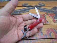 Victorinox Bijou Classic Swiss Army Knife 58mm Red