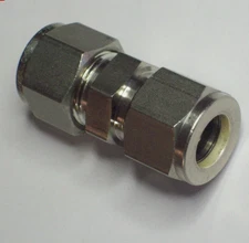 1 - Swagelok Stainless Steel Union Fitting, 1/2" OD Tube, SS-810-6