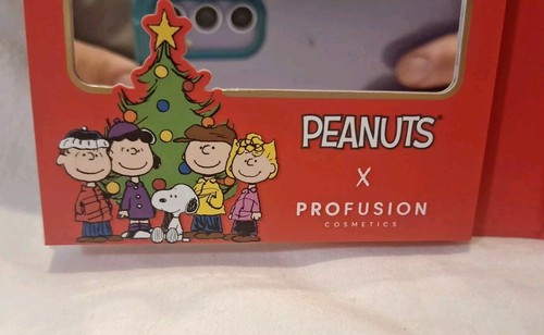 PEANUTS X Profusion Cosmetics Snoopy's Starlit Holiday 41 shade eye face palette - Picture 13 of 16