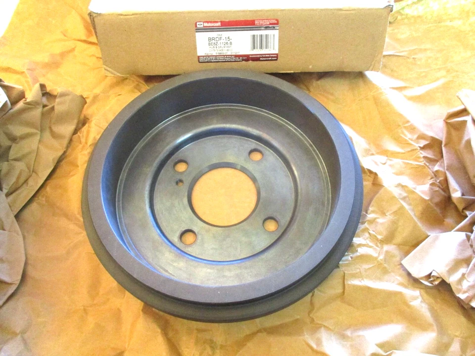 NEW FORD OEM MOTORCRAFT 2011/2013 FIESTA  "HUB & DRUM" REAR BRAKES BRAKE DRUM - Image 2 of 4