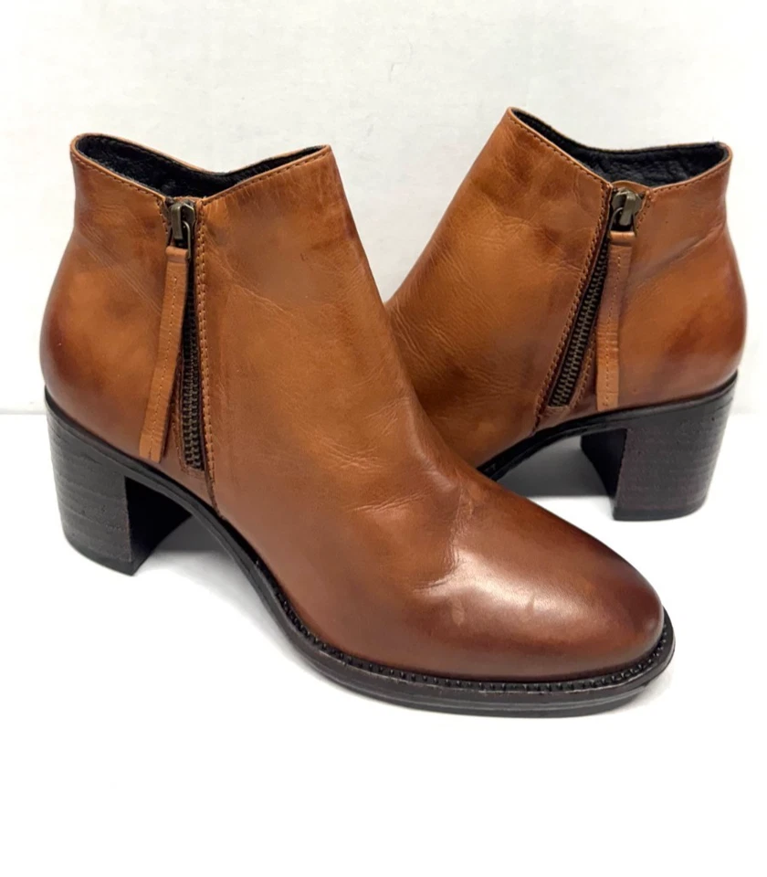 MIZ MOOZ BUTTER LEATHER  BOOTIE SIDE ZIP   BRANDY  37EU / 7US NEW # Z-40 - Image 2 of 4