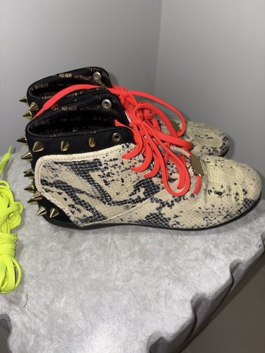 NEW Reebok X Melody Ehsani Size 8 womens Snakeskin Pattern LIMITED EDITION