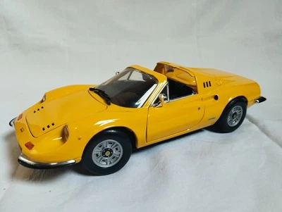 Ferrari Dino 246 GTS Jaune - Hot Wheels - 1/18 - Etat neuf - Photo 1/4