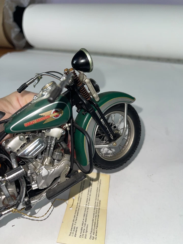 Литая модель мотоцикла Franklin Mint 1936 Harley-Davidson EL Knucklehead 1:10 - Изображение 4 из 4