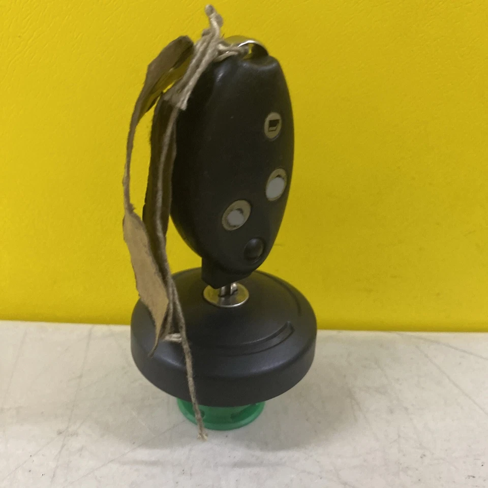 2008-2017 CITROEN C5 LOCKING PETROL / FUEL CAP WITH 1 KEY - Image 4 of 4