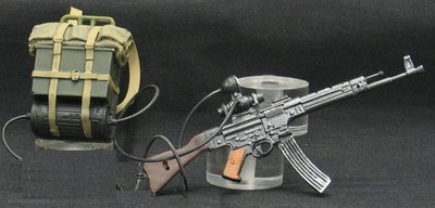 SUBFUSIL THOMPSON M1A1 ESCALA 1//10 MARCA AMMODEL RESIN MODEL KIT UNBUILT