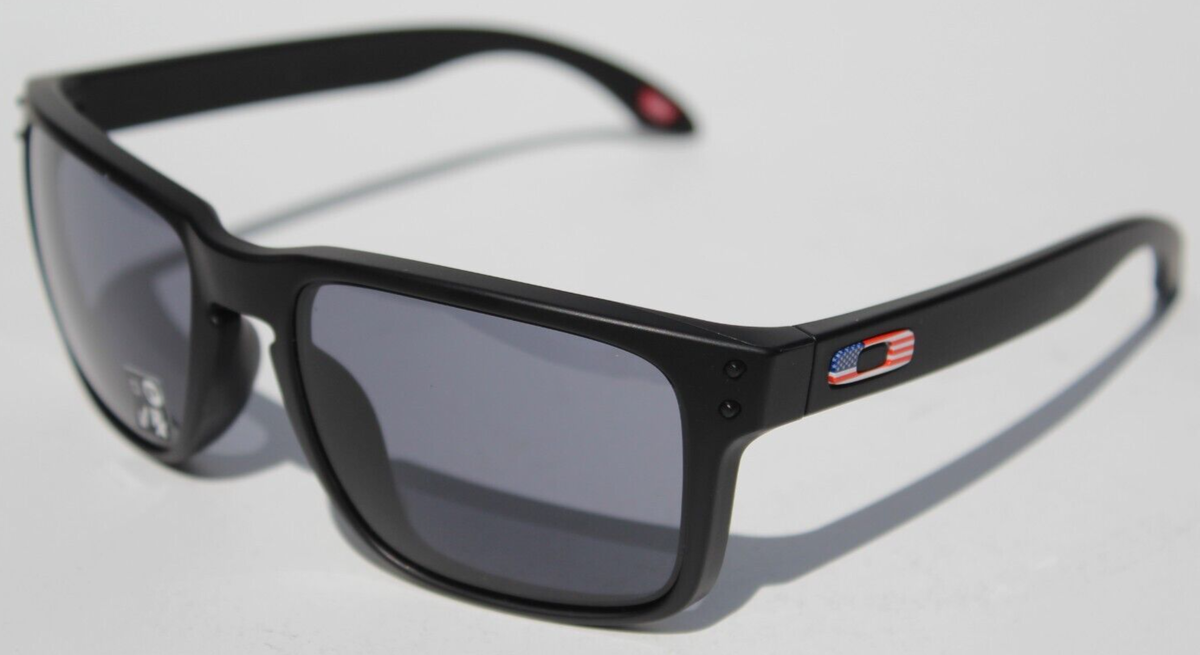 OAKLEY Holbrook Sunglasses Matte Black/Grey SI USA FLAG RARE OAKLEY Holbrook Sunglasses Matte Black/Grey SI USA FLAG RARE
