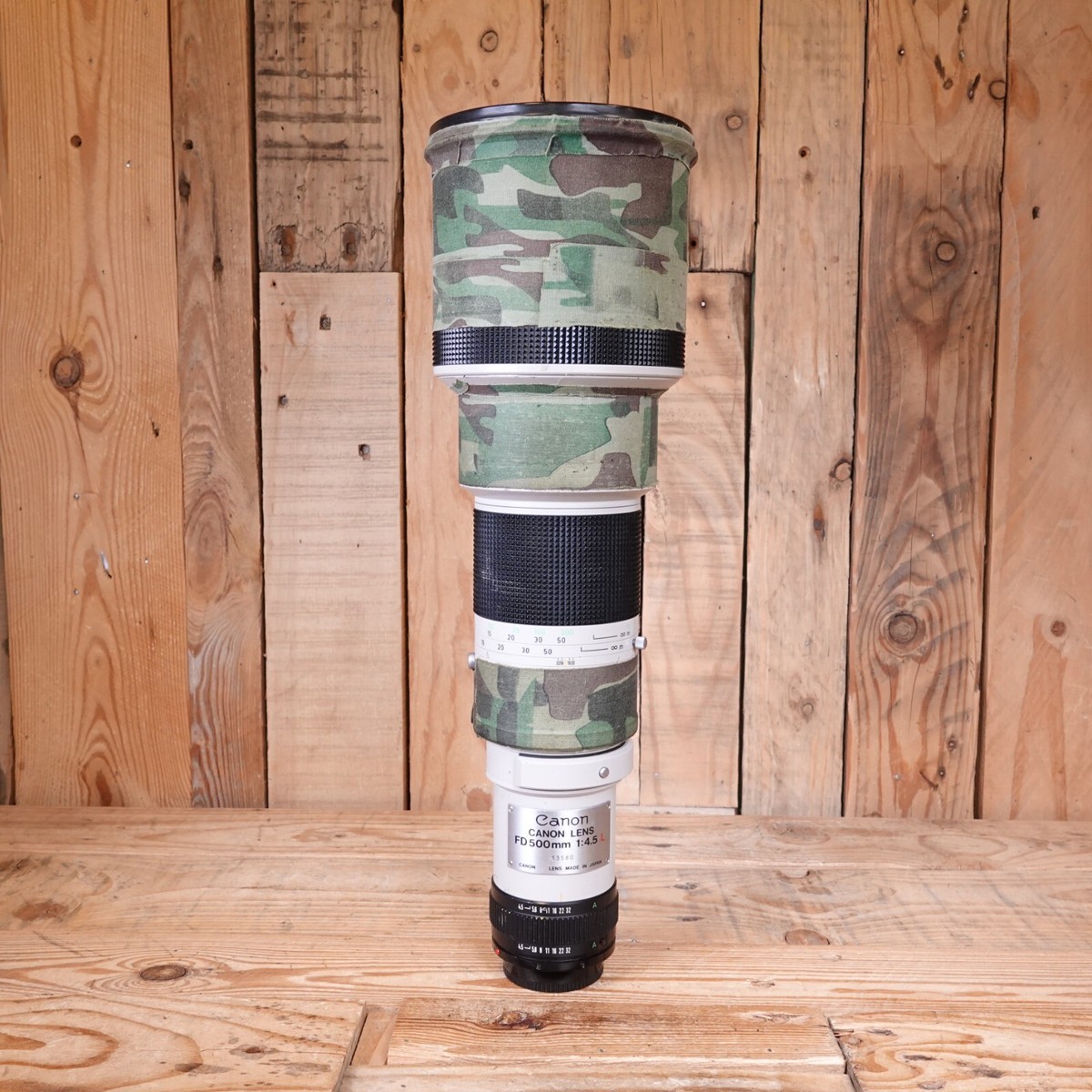 Canon FD 500mm f4.5 L Lens with Hard Case and Hood - Some Dust