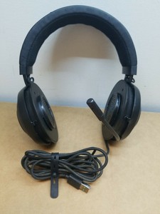 Razer Kraken 7 1 V2 Rz04 06 Auriculares Sobre Las Orejas De Auriculares Para Juegos Sin Cojin Ebay