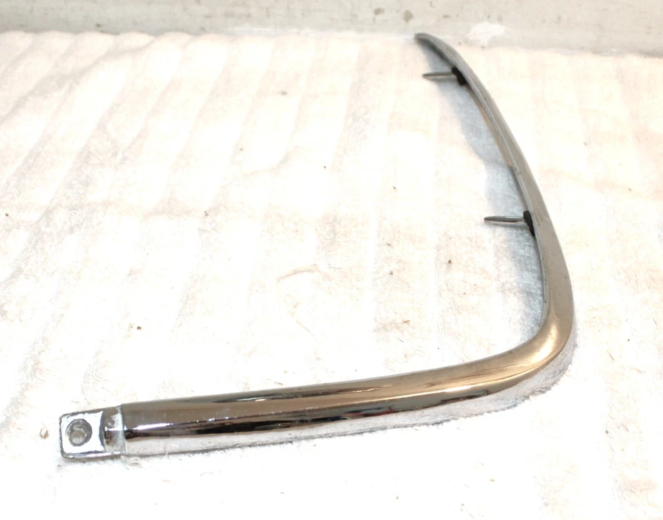 1970 Ford XL LTD Brougham Fastback Convertible NOS LH FENDER FRONT UPPER MOLDING - Image 4 of 4