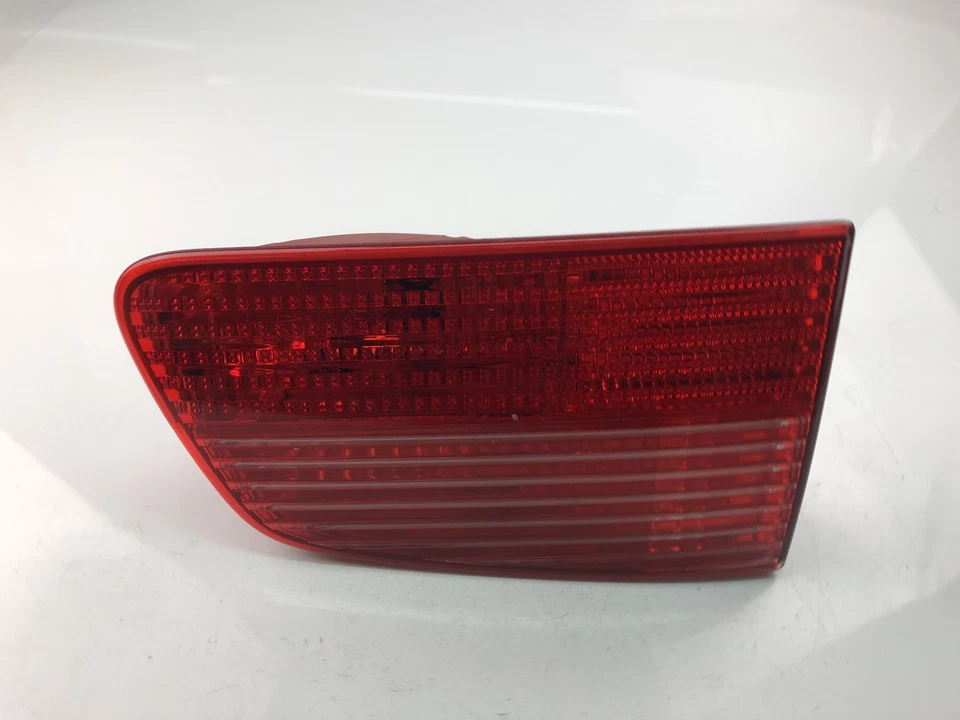 DK6150 SAAB 9-5 2004 Tailgate Taillight - image 2 of 4