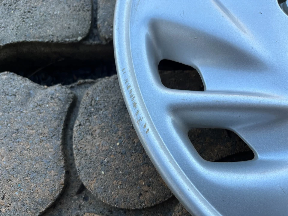 (1) DODGE SPIRIT SHADOW DAYTONA OEM WHEEL COVER HUB CAP 1992-1996 4472532 - Изображение 2 из 4