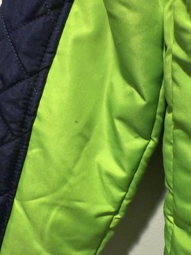 NFL Seattle Seahawks Jacket Womens Large Quilted Puffer Zip Pockets Football - Picture 3 of 7