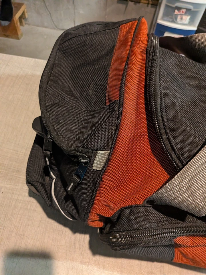 Samsonite 2 Wheeled Rolling Duffel Bag ~27" Red/Black Luggage Travel  - Image 4 of 4