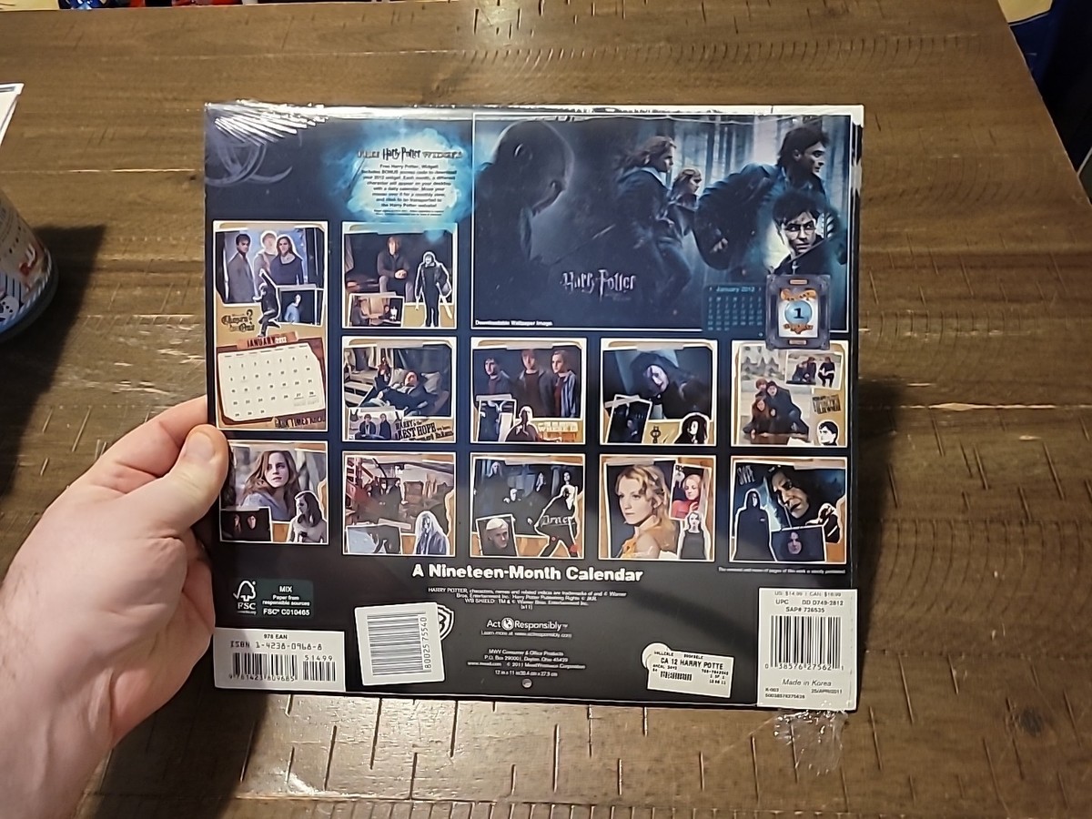 2011-2012 19 MONTH Harry Potter Wall Calendar - Collectible New