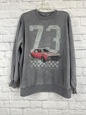 GM Men  s Y2K Oversized Chevy Camaro Graphic Crewneck Sweatshirt Size Medium