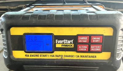 EverStart Maxx BC40BE Battery Charger 40 Amp Engine Start 12V