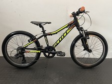 Scott Scale 20 Inch Kids Mountain Bike. Front Suspension 7 Speed. 